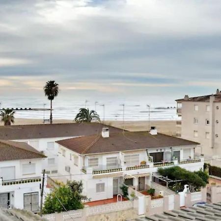 Nice Beachside 2-Bd Apt Near Barcelona Cunit Exterior photo